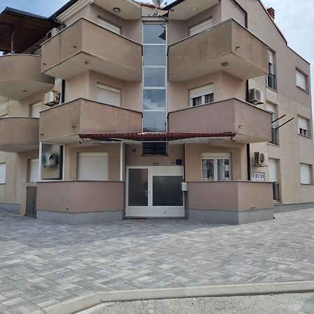 Apartman Nada *** メドゥリン エクステリア 写真
