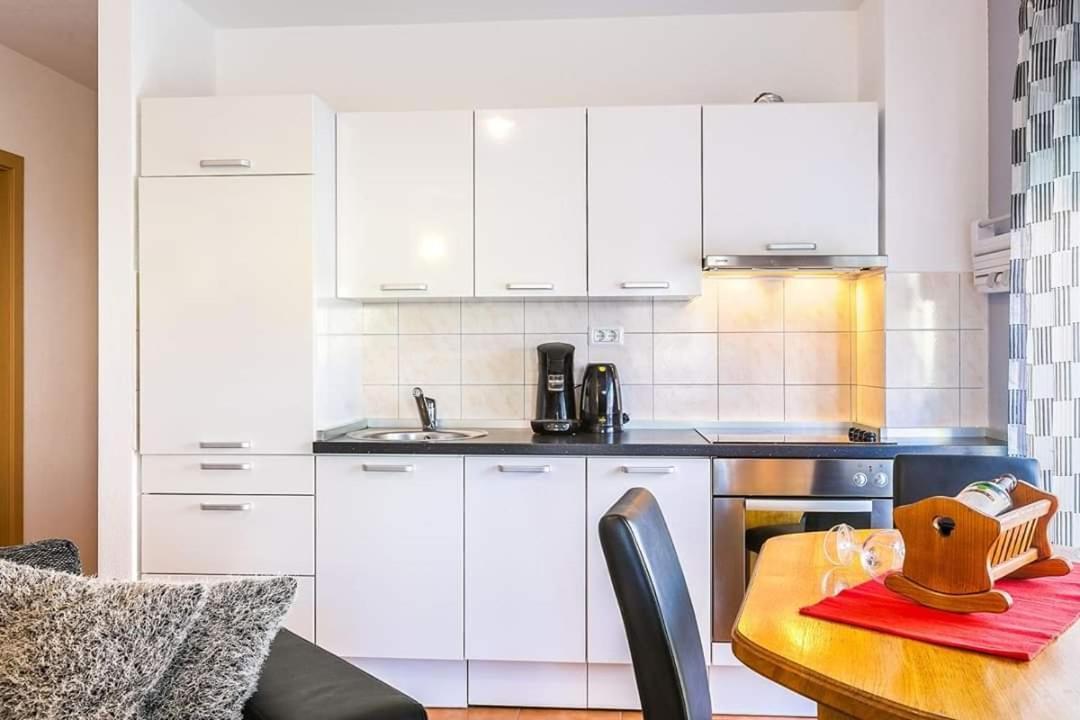 Apartman Nada *** メドゥリン エクステリア 写真